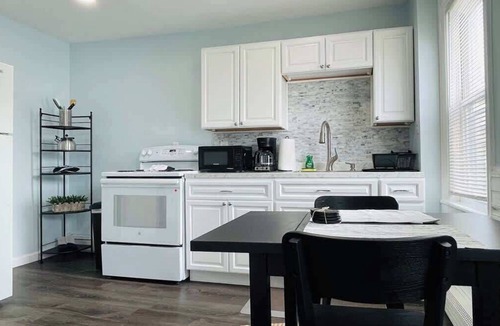 Providence Apartment | Centrally + Conveniently Located