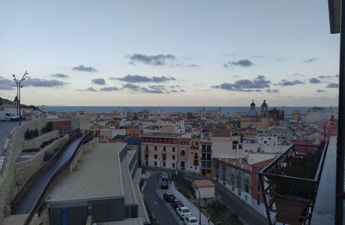 San Anton Apartment | Centrally located apartment in Alicante