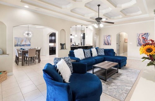 Bay Area Cabin | Centrally located Villa by the Bay with private pool.