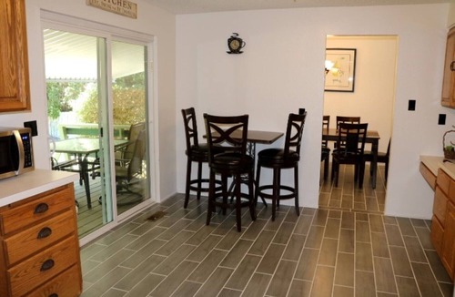 East Wenatchee House | Centrally Located East Wenatchee Home