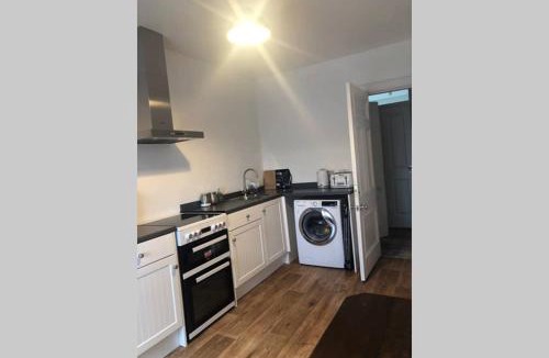 Wick Apartment | Centrally located 1 bed modern flat with harbour views