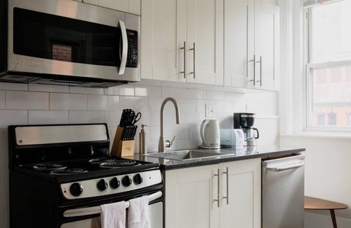 Back Bay West Apartment | Centrally located 1bed | Newbury Street