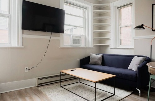 Back Bay West Apartment | Centrally located 1bed | Newbury Street