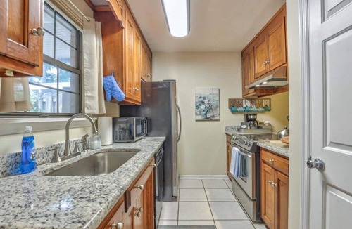 Tallahassee House | Centrally Located 2b/2b Tallahassee Retreat