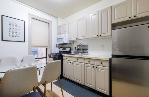 Manhattan Valley Apartment | Centrally Located 2Bedroom UWS Apartments