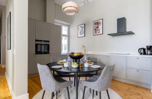 Indre By Apartment | Centrally Located 3 Bedroom Apartment