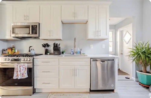 Asbury Park House | Centrally located Asbury Park!