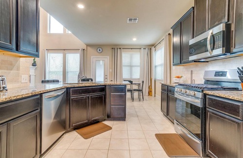 Frisco House | Centrally located and cozy 4 bedroom house - charm meets convenience