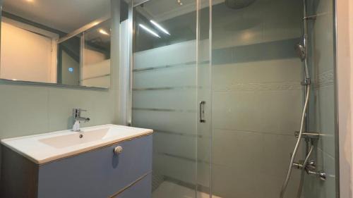 Barrio de La Latina Apartment | Centrally located and cosy in Madrid - Cava Baja