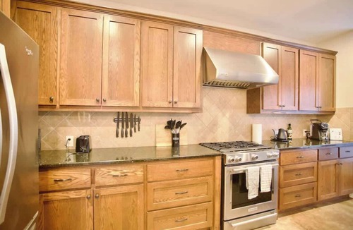 Westfield House | Centrally Located Austin Villa with Hot Tub & Gym