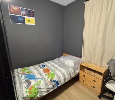 North End Hostel | Centrally Located Blue House