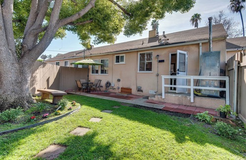 Burbank Apartment | Centrally Located Burbank Duplex Near Hollywood!