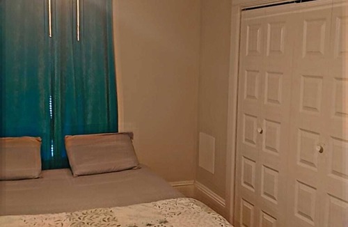 Moncton House | Centrally located