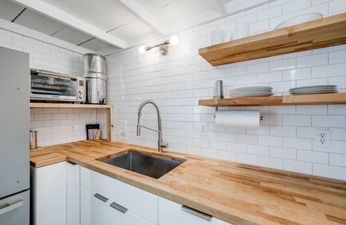West Campus Condo | Centrally Located Condo near UT & Pease Park