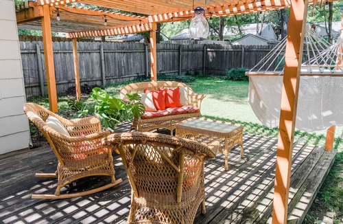 Sunset Hills House | Centrally located, cozy cottage, near KU campus