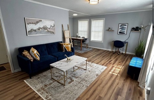 Tulsa House | Centrally located-EXPO Center/Pearl District/Downtown Bungalow-Chic & Cozy
