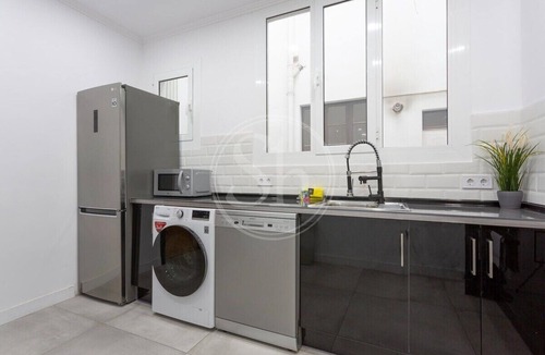 Esquerra de l'Eixample Apartment | Centrally located family apartment