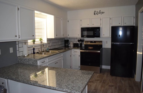 South Overton House | Centrally located home away from home w/quick access to food, drinks, and fun!