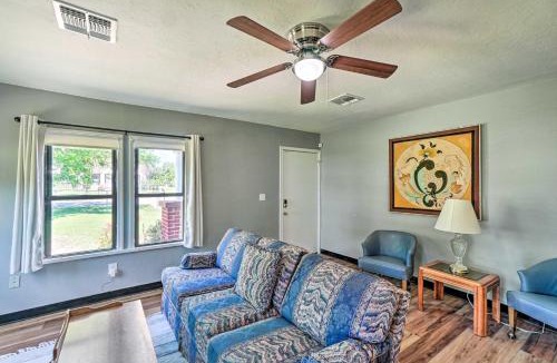 Lawton House | Centrally Located Lawton Home: Dogs Welcome!