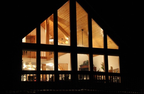 Angel Fire House | Centrally Located Luxuriously Comfortable 3 BR Cabin