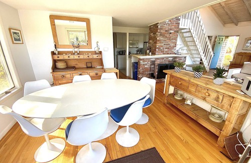 Summersea House | Centrally-Located New Seabury Waterfront: Last Summers Weeks!