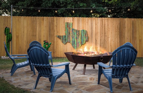 North San Antonio - SAT House | Centrally Located Oasis: Pool, Fire Pit, Game Room, Pets, Huge Yard