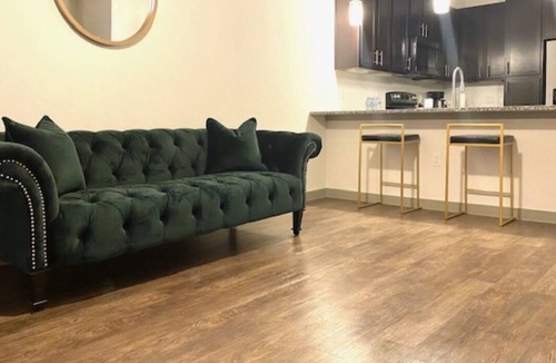 Central Southwest Apartment | ⚡️Centrally Located Stylish 1BR/BA w/Pool+Gym⚡️