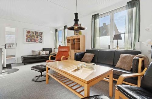 Tejn Villa | Centrally Located Townhouse With Portseaviews