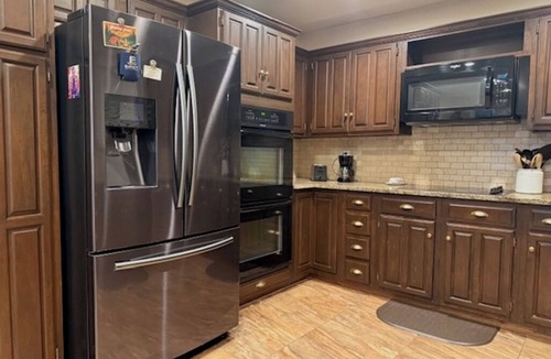 Broken Arrow House | Centrally Located with Backyard and parking