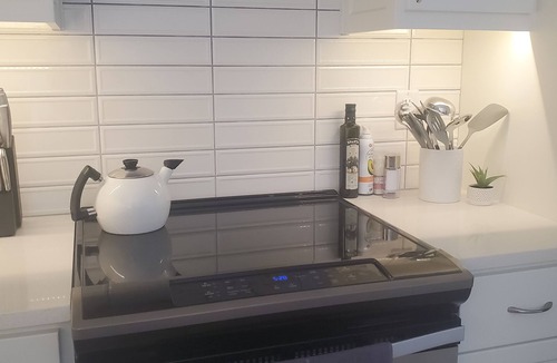 Harlow House | Centrally Located