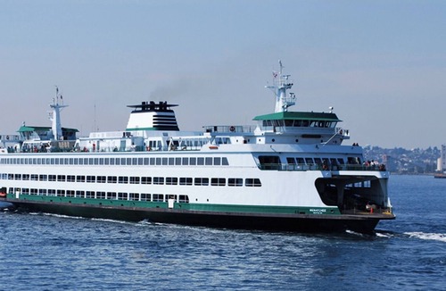 Retsil House | Centrally located, chic, & simple near downtown