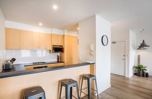 Richmond Apartment | Centrally Located - walk/tram/train/bus Melbourne