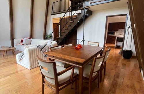 Des Moines House | Centrally Located Wooded A-Frame