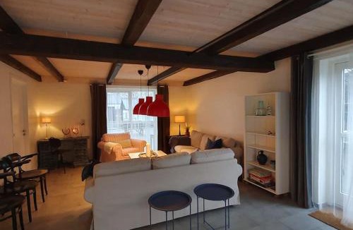 Blokhus House | Centralt by hus Blokhus-Hune til 10 pers privat Gårdhave