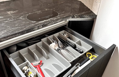 Bourg-l'Eveque Apartment | Centre Lices - Arrivée Autonome - Parking - Wifi