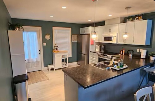 Grand Bend Cottage | Centre Street Sunshine