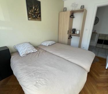 Valenciennes Apartment | Centre ville 2 chambres 4 voyageurs Tarif long séjour