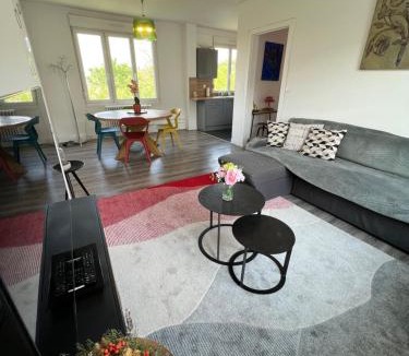 Valenciennes Apartment | Centre ville 2 chambres 3 voyageurs Tarif long séjour