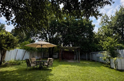 Cedar Crest House | Centric Dallas Retreat - perfectn4 Gatherings
