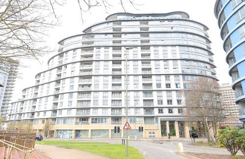 Woking Apartment | Centrium - Woking Town Centre by Deilamy Homes