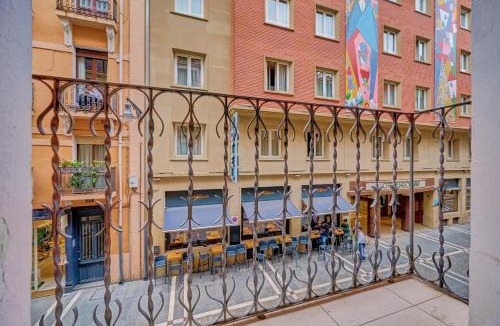 Old Town Apartment | CENTRO HISTÓRICO exterior, calle Nueva dos balcones