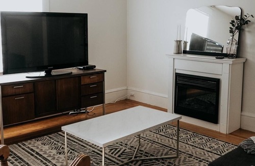 Campbellton Apartment | Century charm 2