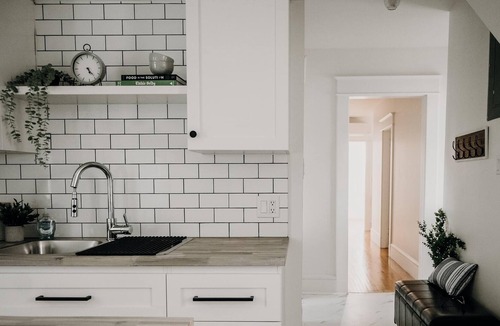 Campbellton Apartment | Century charm 2