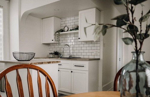 Campbellton Apartment | Century charm 2