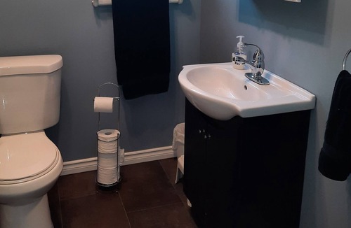 Kearney House | Century home, steps to beach, close to atv trails and algonquin park