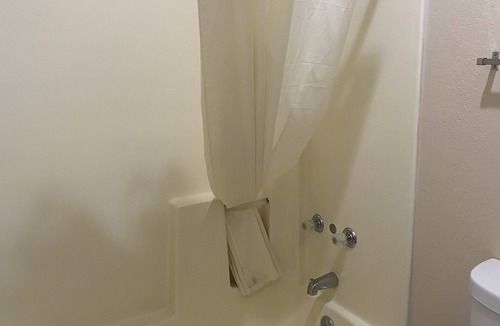 Marlow Hotel | Century inn motel