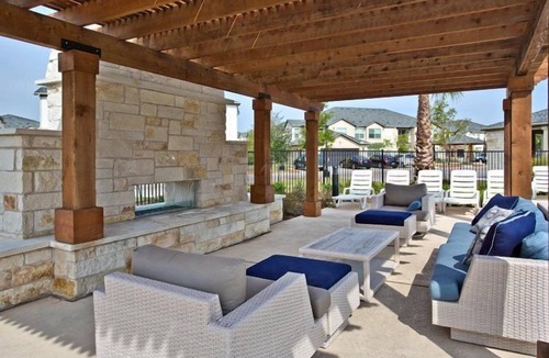 Pflugerville Apartment | Century Stone Hill North