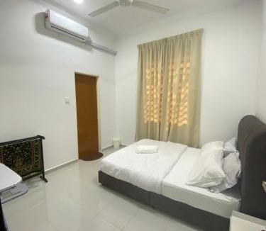 Kampong Raja House | Cerah Homestay