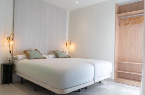 Villarreal House | Ceramic Rooms Boutique Hostel