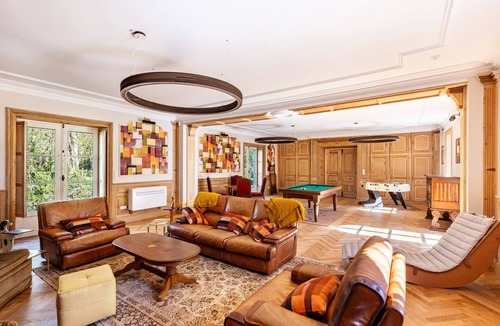 Vivonne House | Cercigny Cottage with Private Terrace, Wi-Fi, and Air Conditioning